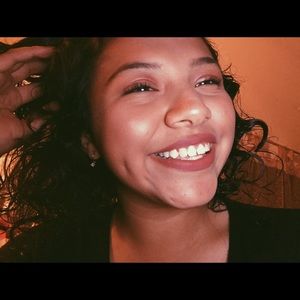 Meet your Posher, Jenavie